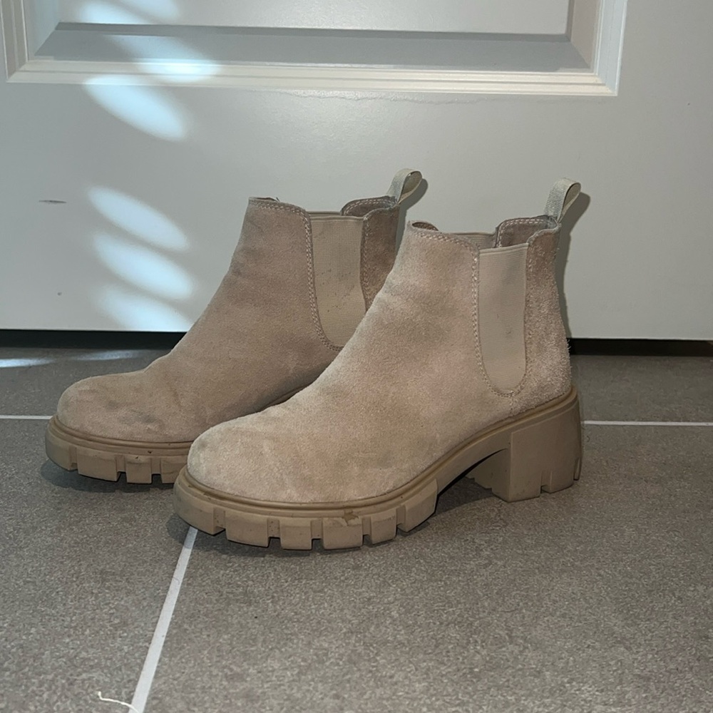 Steve Madden Suede Booties